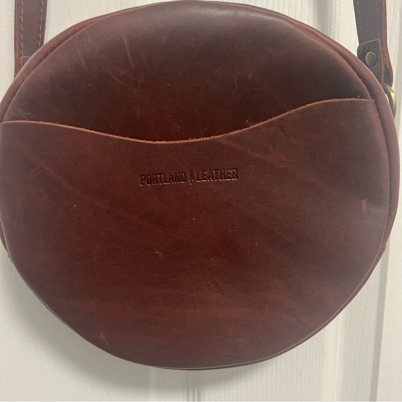 Portland Leather AP Large Circle Cross Body & AP Mini Envelope Cognac - Picture 5 of 5